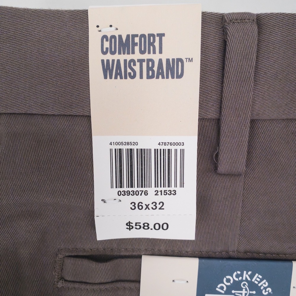 Dockers Comfort Khaki Pants Mens 36x32 Brown Relaxed Fit Pleated Stretch Cotton - Picture 2 of 16